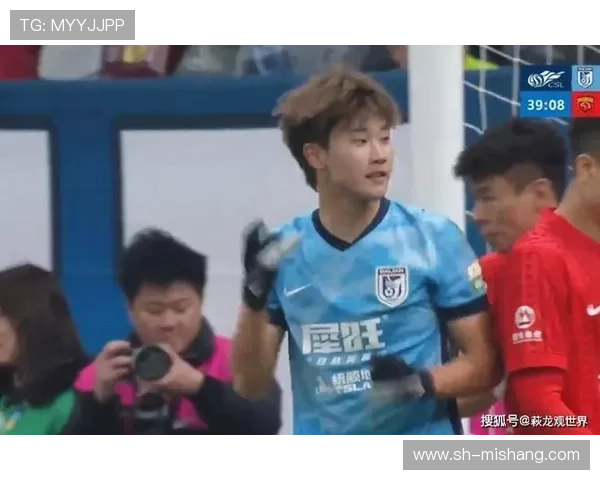 杨铭锐替补双响两战澳洲轰三球